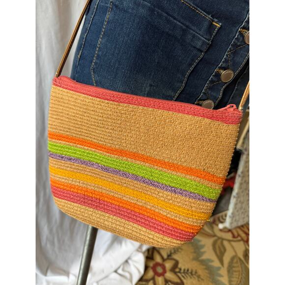 Floral Tapestry Crossbody Handbag – Pink Lining - Picture 4 of 8